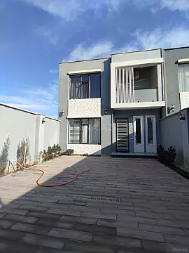 Satılır 4 otaqlı həyət evi 120 m²