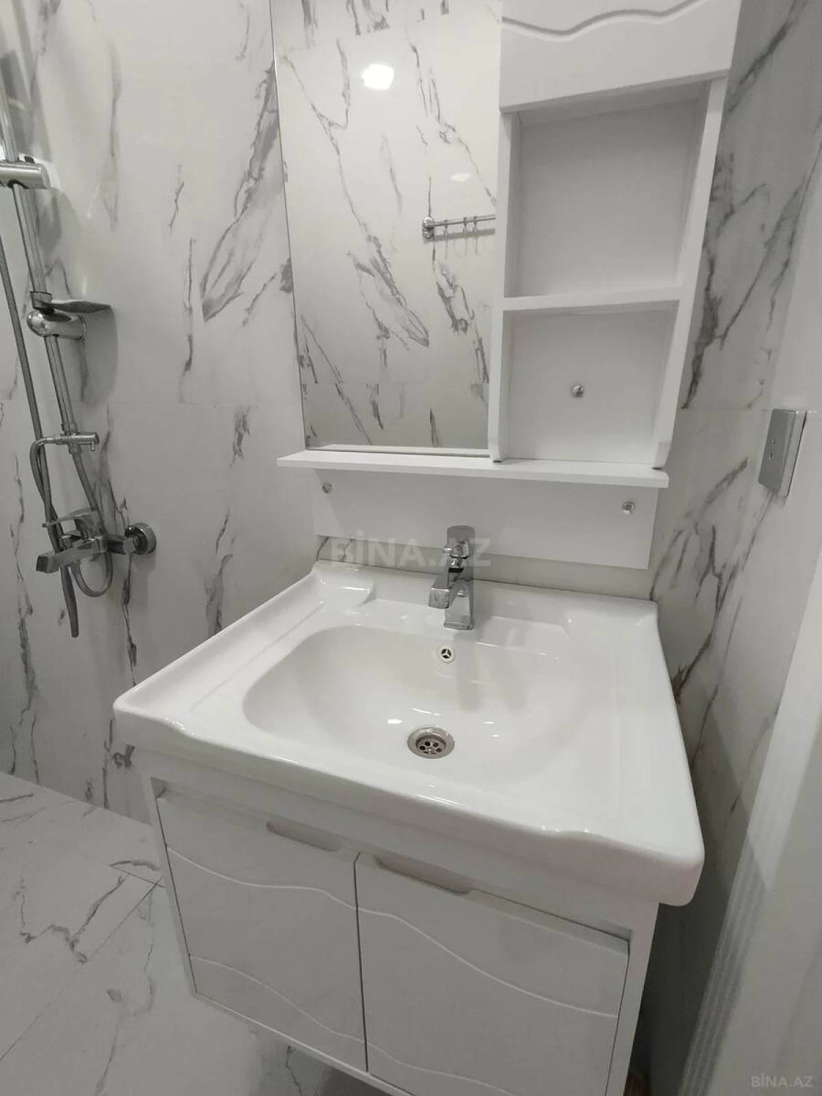 Satılır 4 otaqlı həyət evi 120 m²