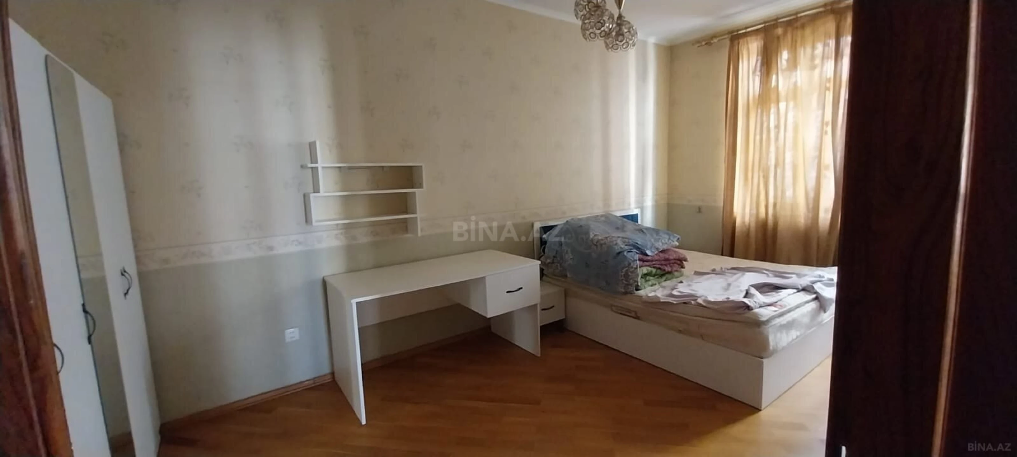 Satılır 3 otaqlı mənzil 125 m²