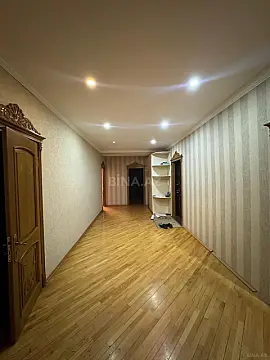 Kirayə verilir 3 otaqlı mənzil 170 m²