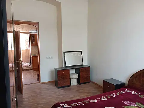 Satılır 3 otaqlı mənzil 120 m²