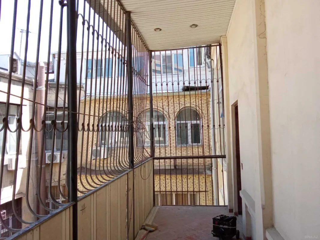 Satılır 3 otaqlı mənzil 120 m²