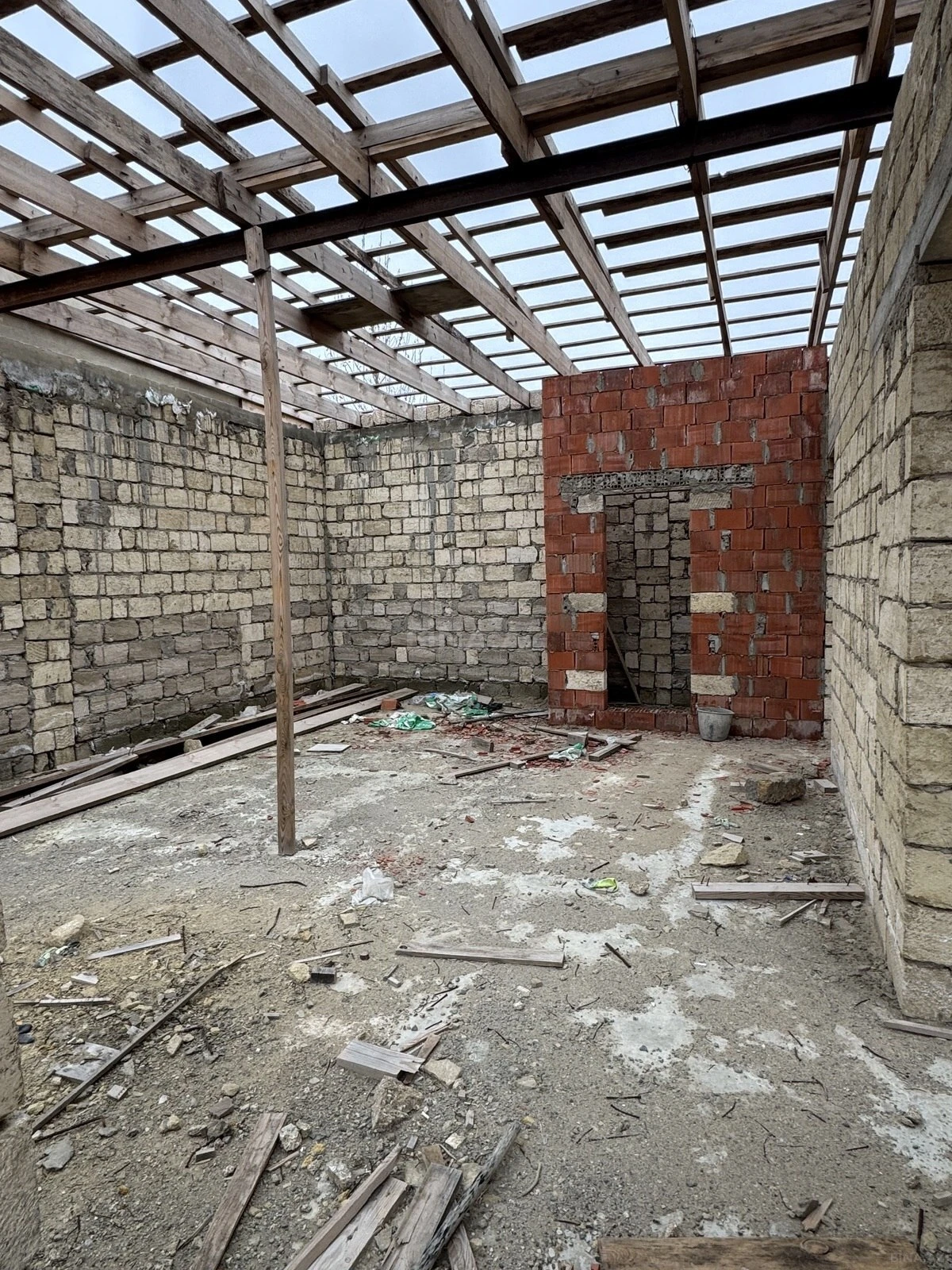 Satılır 3 otaqlı həyət evi 130 m²