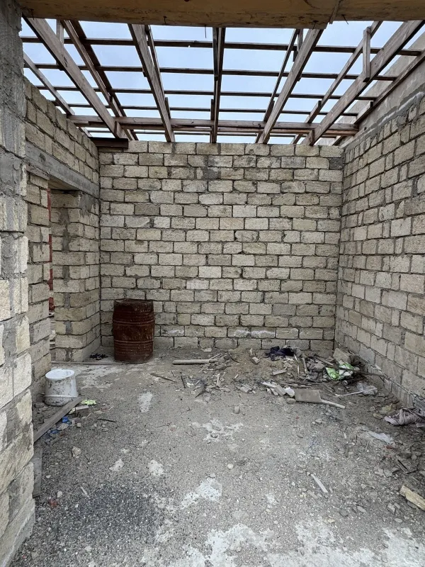 Satılır 3 otaqlı həyət evi 130 m²