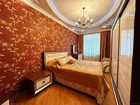 Kirayə verilir 4 otaqlı mənzil 150 m²