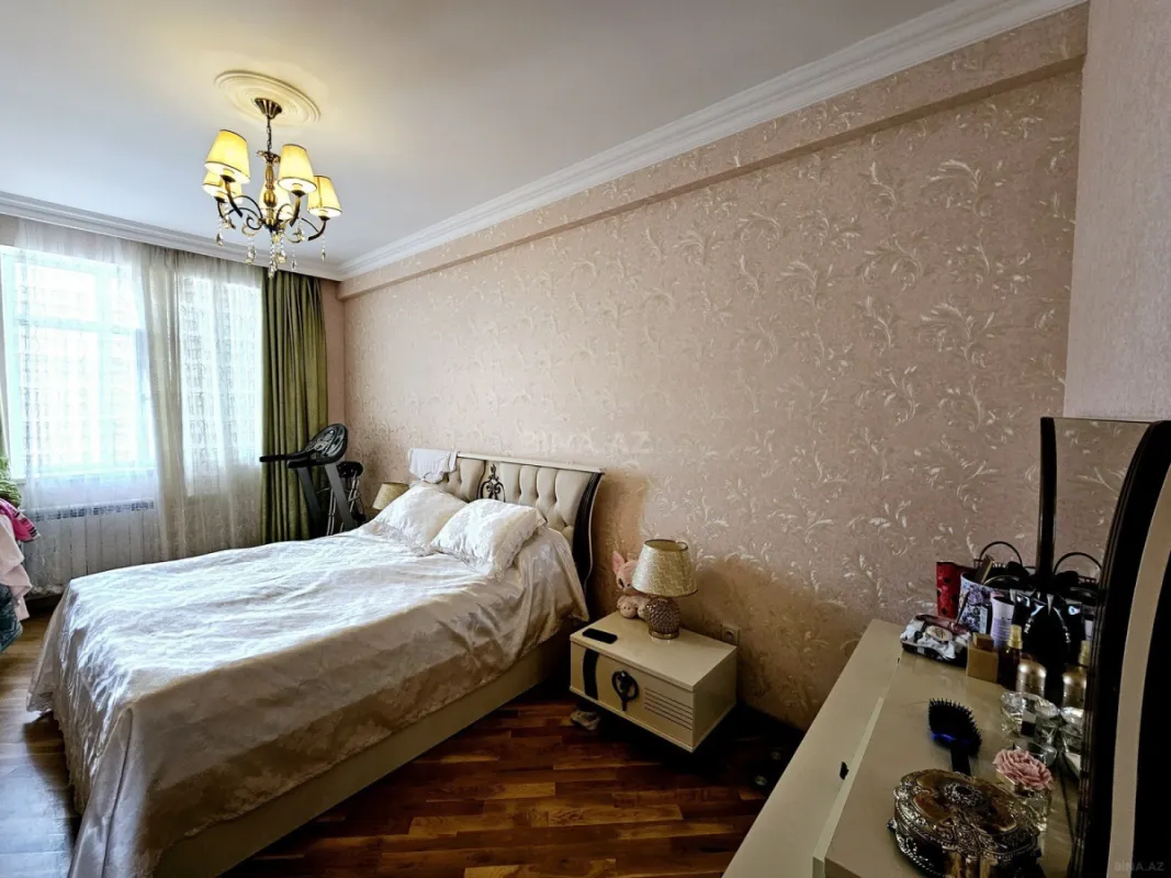 Satılır 3 otaqlı mənzil 90 m²