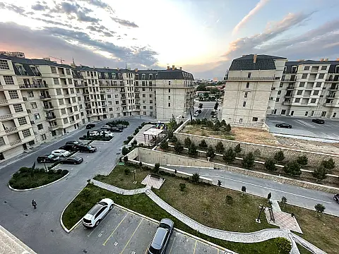 Kirayə verilir 3 otaqlı mənzil 130 m² — Bakı 3 otaq 130.00 m²