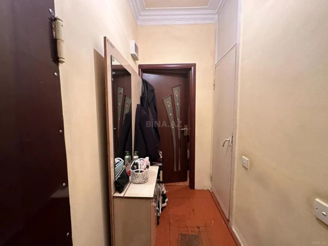 Satılır 4 otaqlı mənzil 75 m²