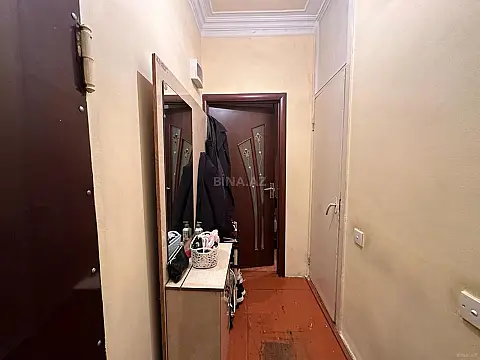 Satılır 4 otaqlı mənzil 75 m²