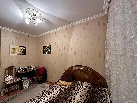 Satılır 4 otaqlı mənzil 75 m²