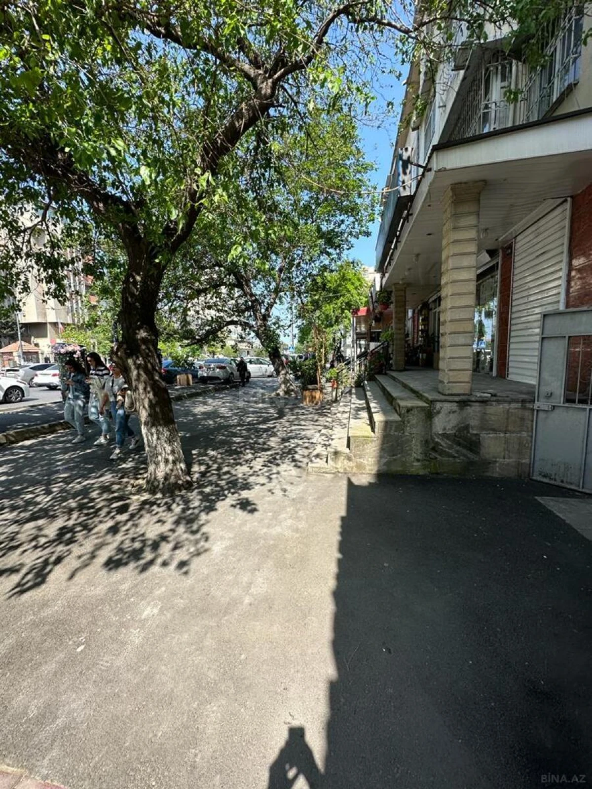 Satılır 4 otaqlı mənzil 75 m²
