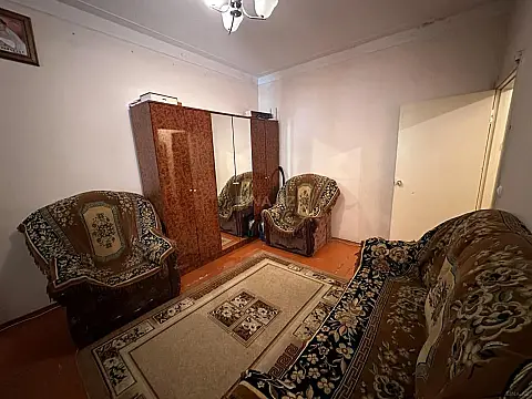 Satılır 4 otaqlı mənzil 75 m²