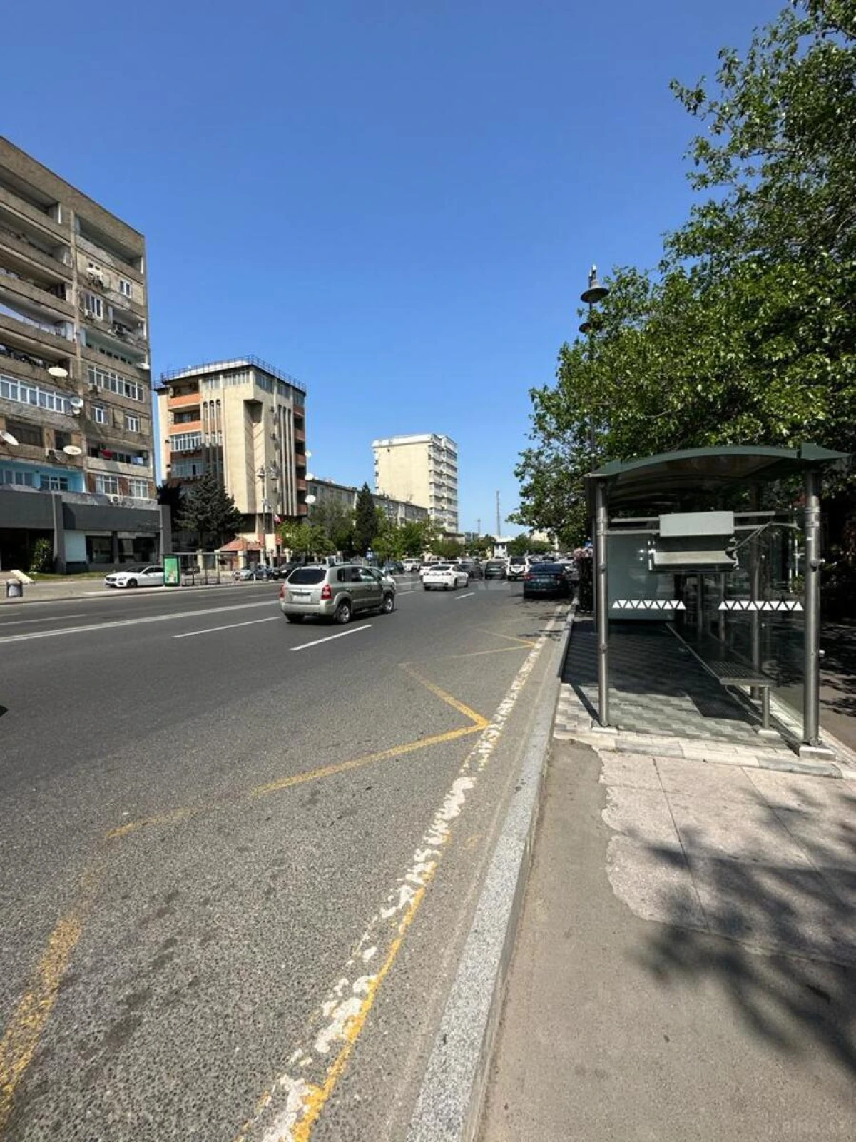 Satılır 4 otaqlı mənzil 75 m²