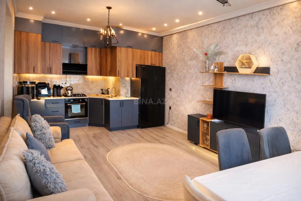 Satılır 2 otaqlı mənzil 81 m²