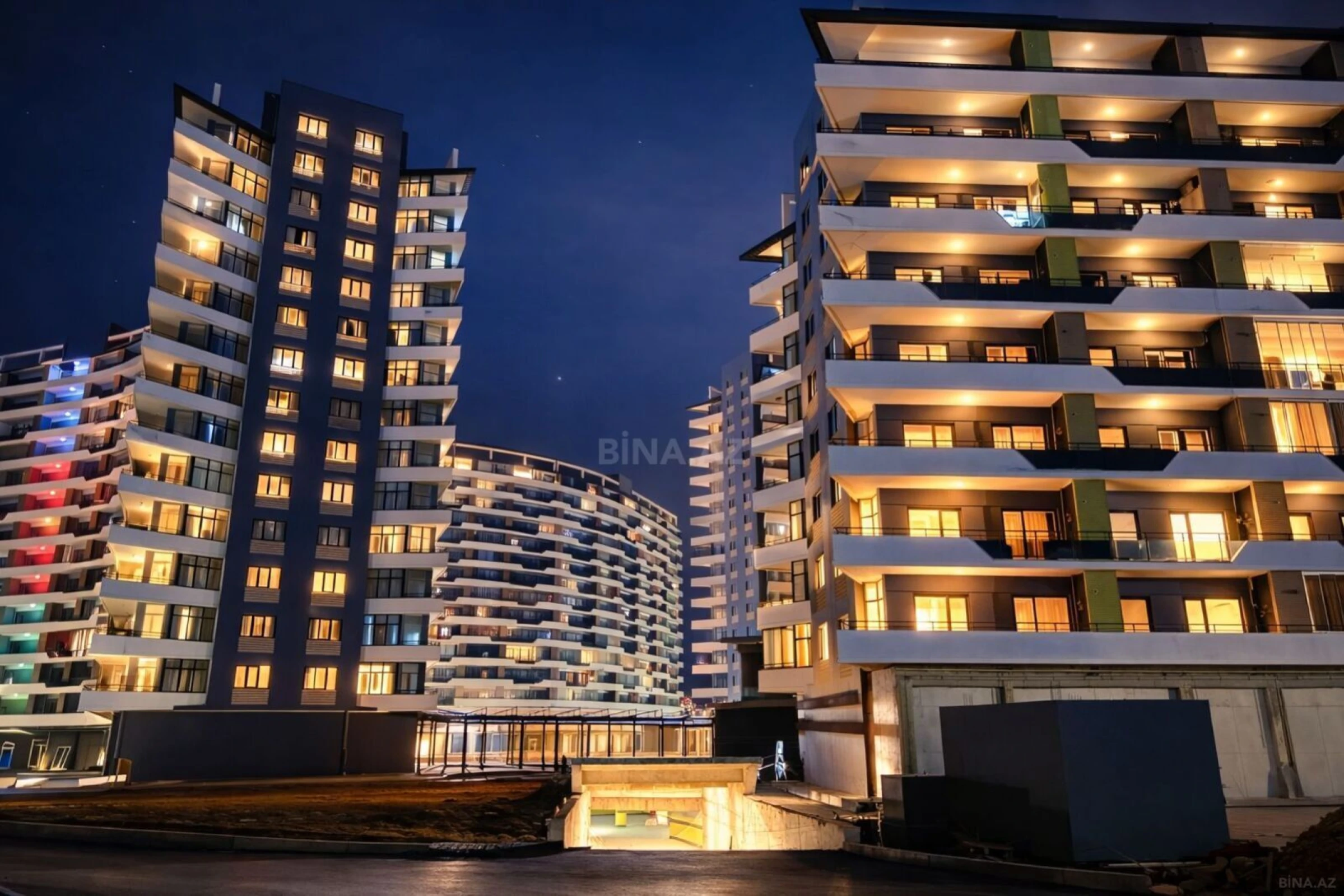 Satılır 2 otaqlı mənzil 81 m²