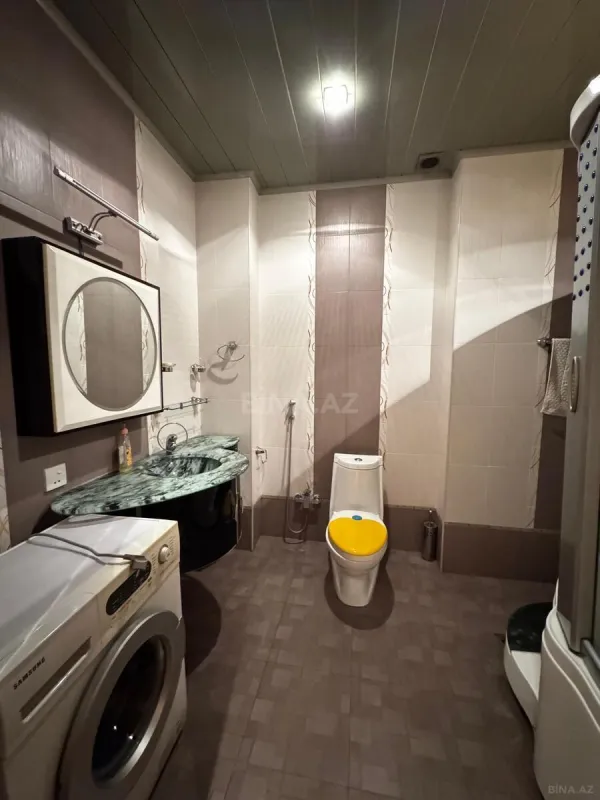 Satılır 4 otaqlı mənzil 200 m²