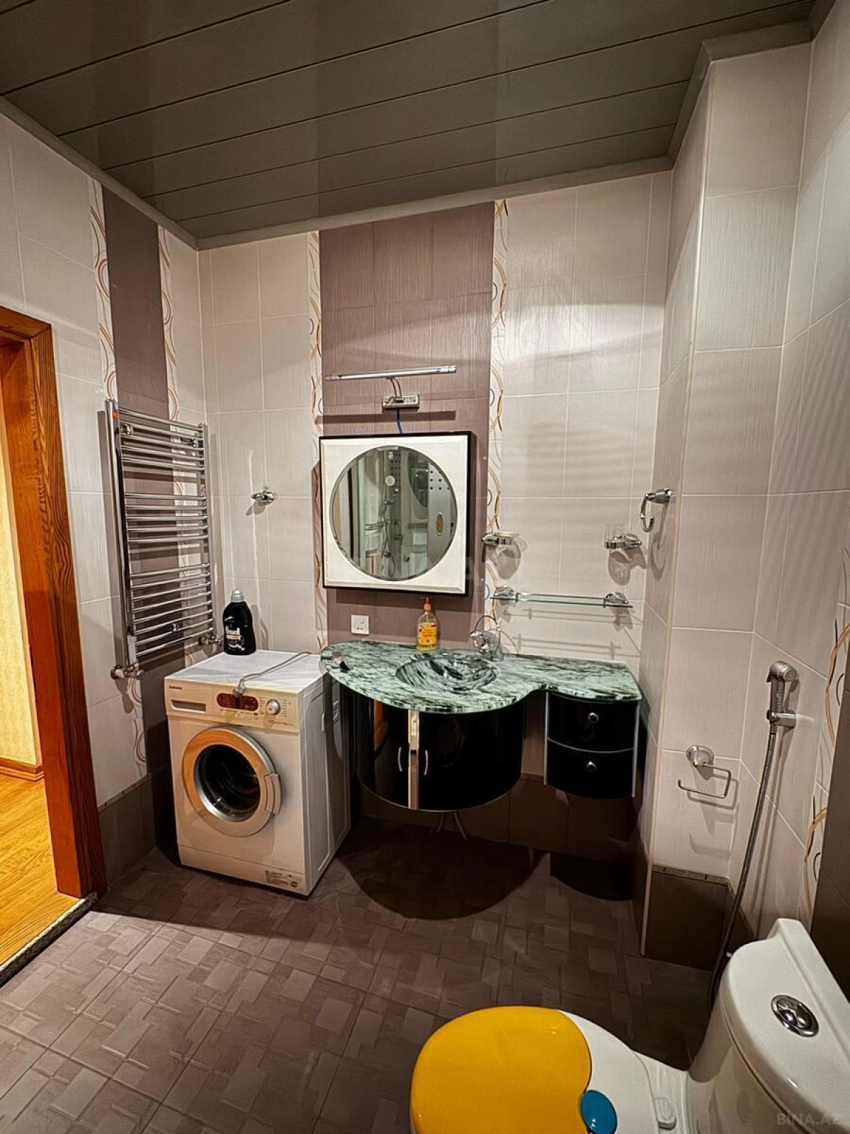 Satılır 4 otaqlı mənzil 200 m²