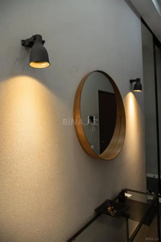 Kirayə verilir 2 otaqlı mənzil 90 m²