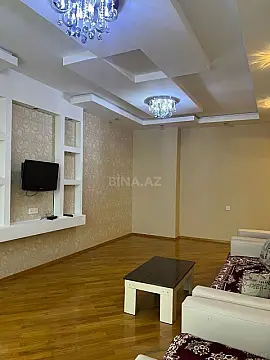 Kirayə verilir 2 otaqlı mənzil 85 m²