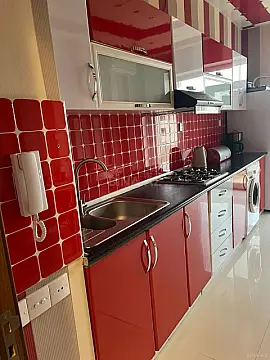 Kirayə verilir 2 otaqlı mənzil 85 m²