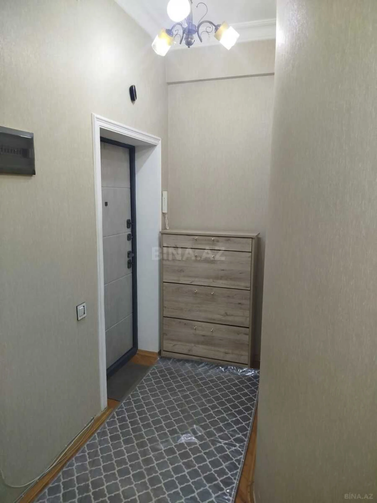 Satılır 2 otaqlı mənzil 55 m²