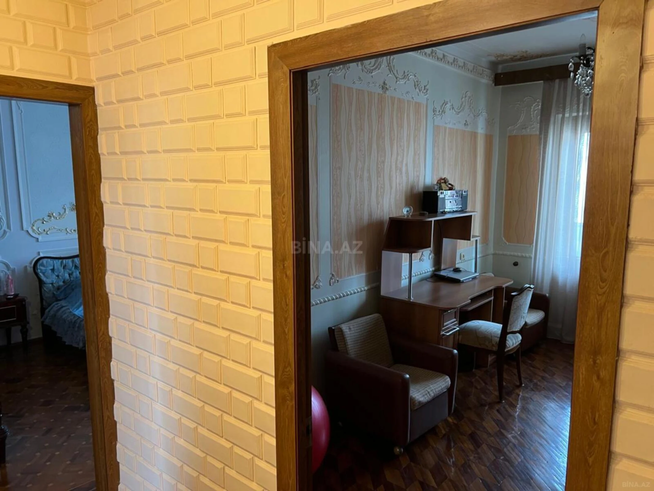 Satılır 4 otaqlı mənzil 100 m²