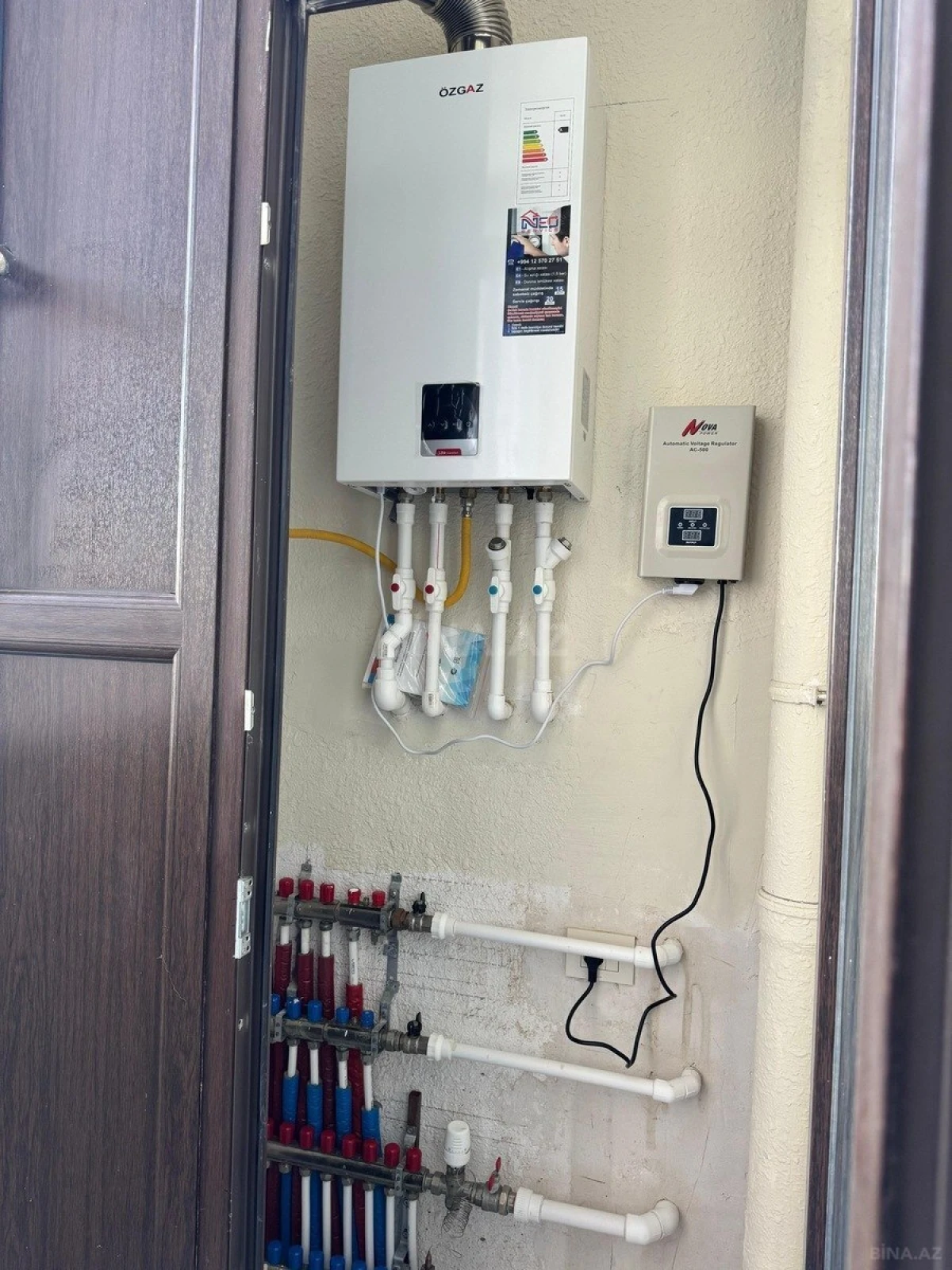 Satılır 3 otaqlı mənzil 138 m²