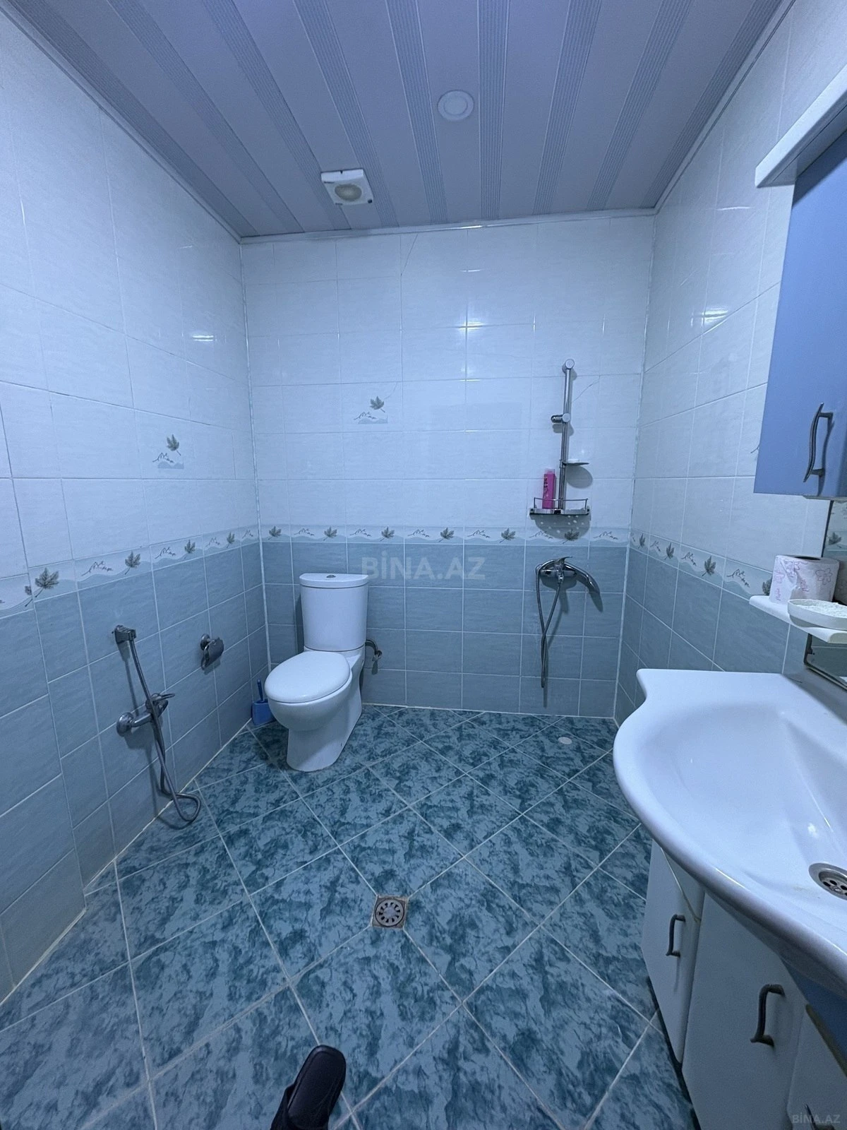 Satılır 4 otaqlı mənzil 174 m²