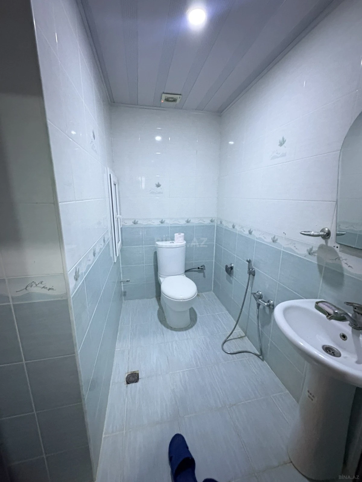 Satılır 4 otaqlı mənzil 174 m²