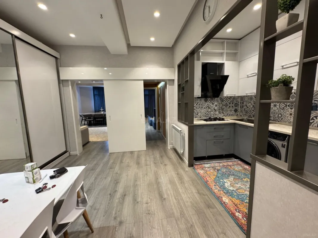 Satılır 3 otaqlı mənzil 96 m²