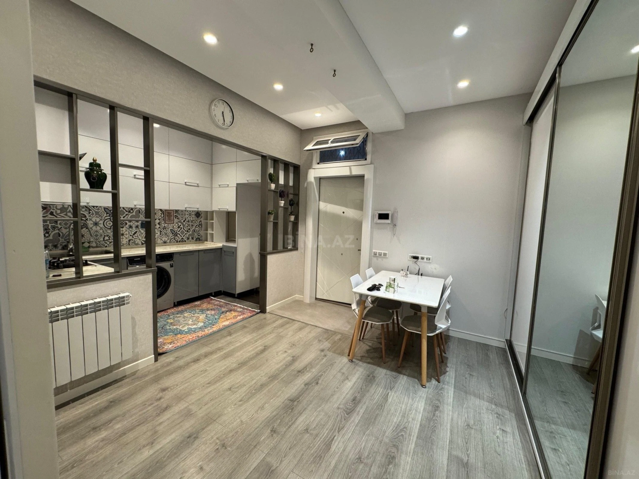 Satılır 3 otaqlı mənzil 96 m²