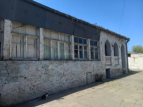 Satılır 5 otaqlı həyət evi 300 m²