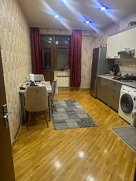 Satılır 3 otaqlı mənzil 92 m²