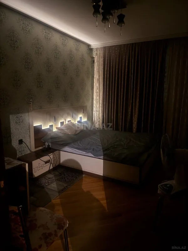 Satılır 3 otaqlı mənzil 92 m²