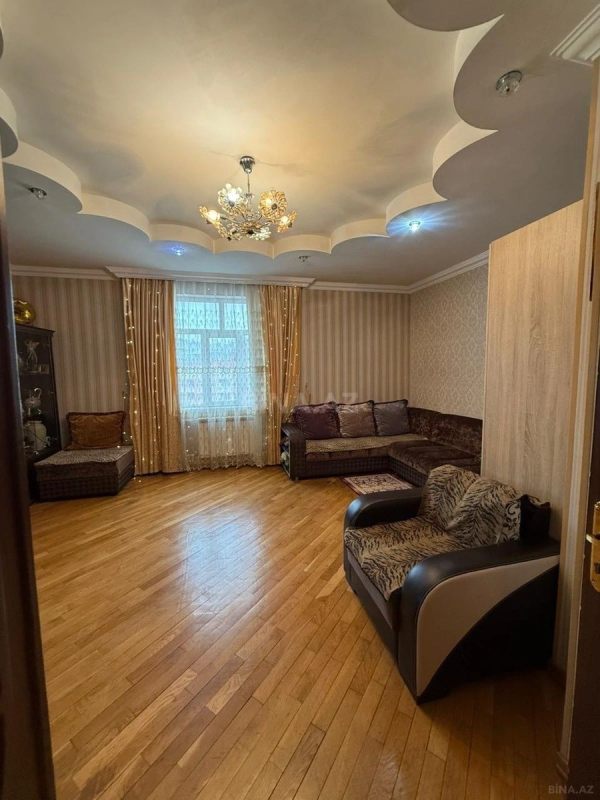 Satılır 2 otaqlı mənzil 65 m²