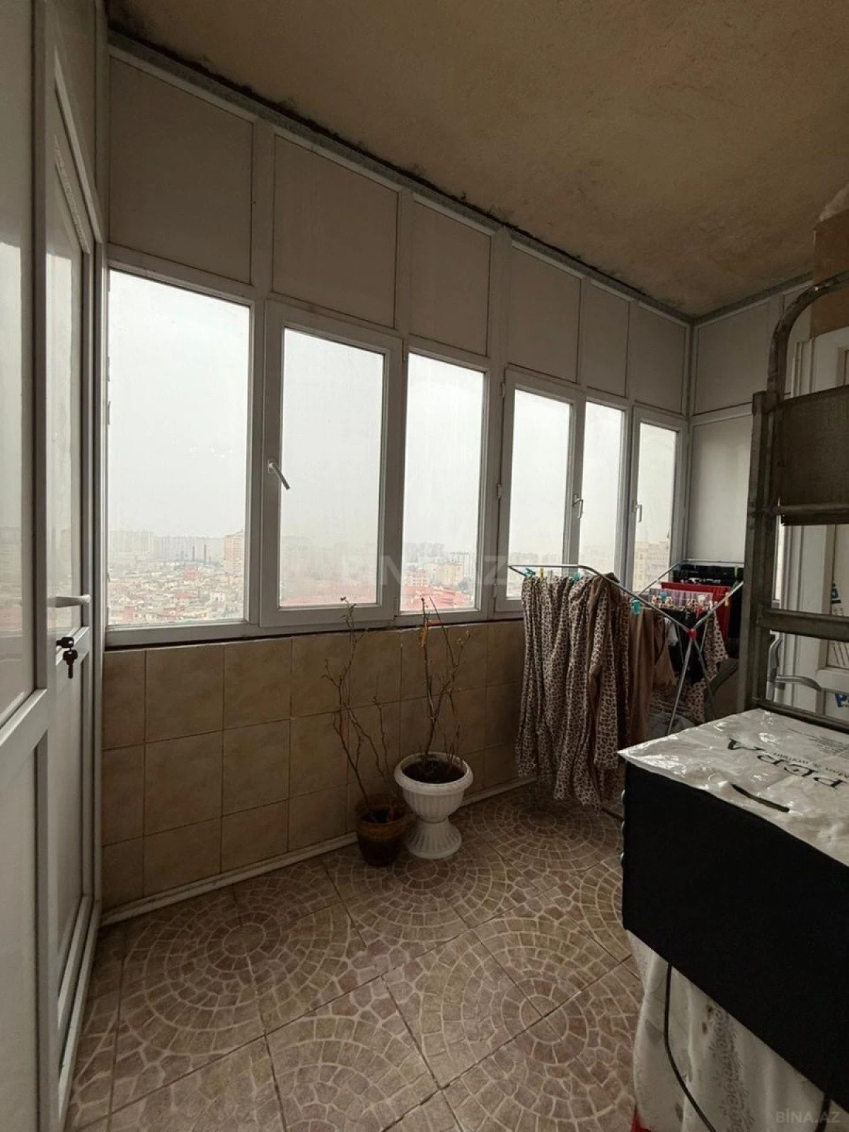Satılır 2 otaqlı mənzil 65 m²