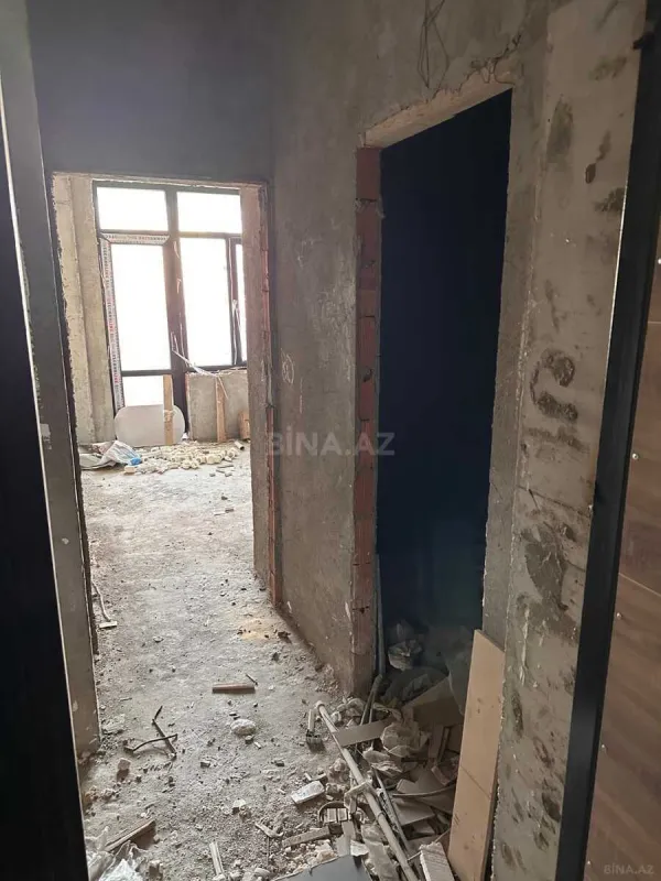 Satılır 3 otaqlı mənzil 91 m²