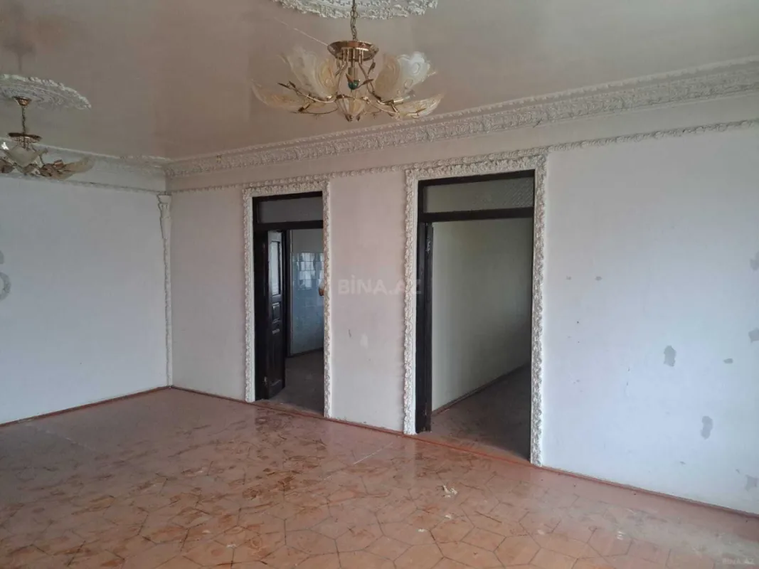 Satılır 7 otaqlı həyət evi 265 m²