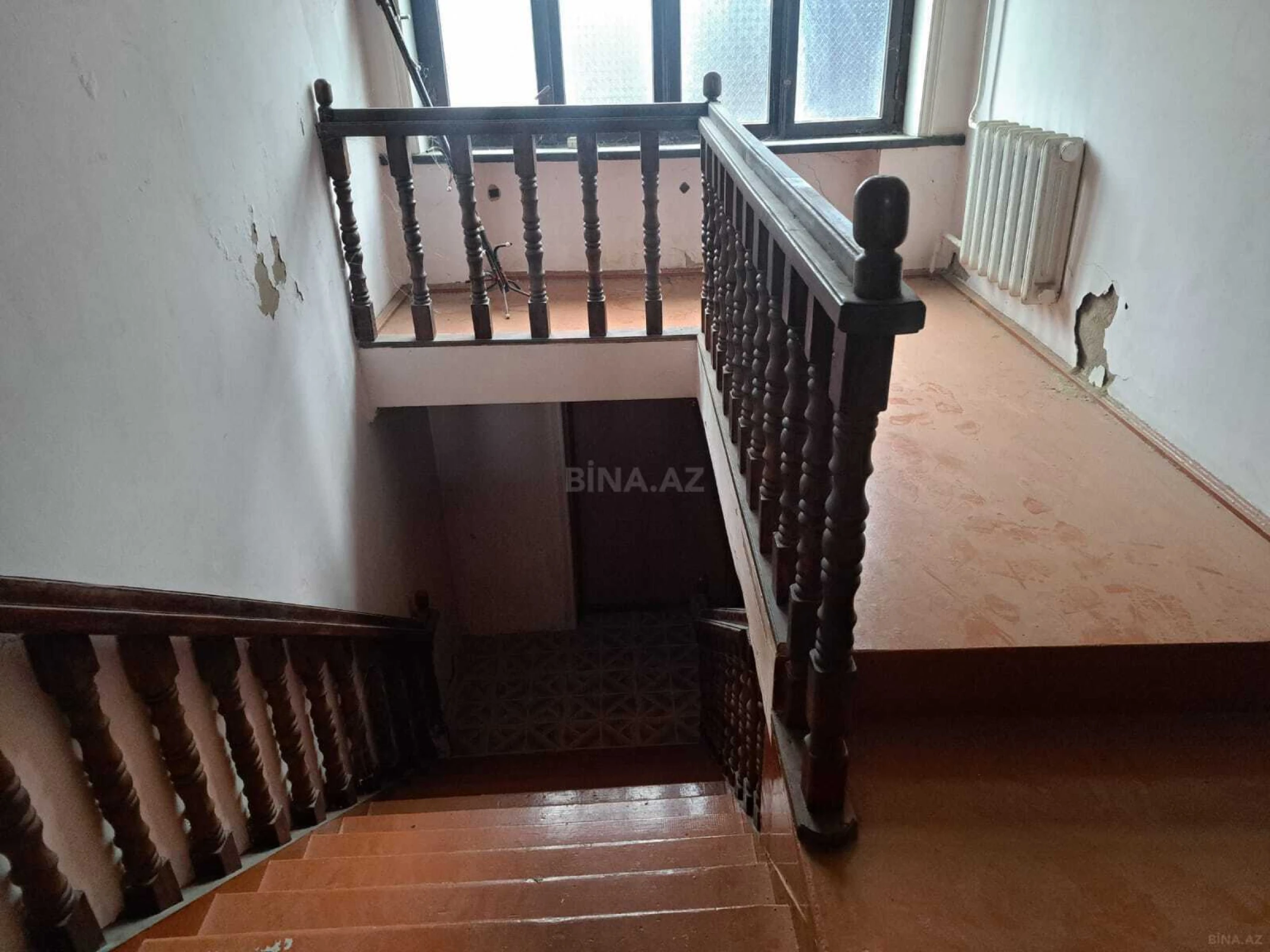 Satılır 7 otaqlı həyət evi 265 m²