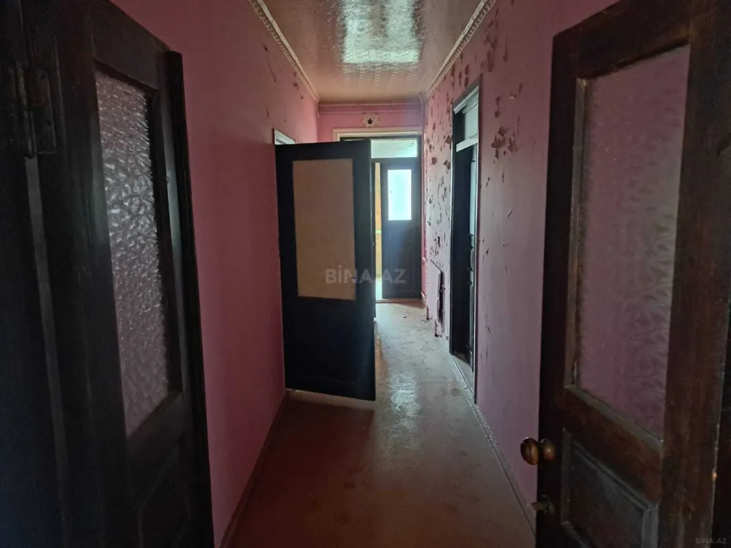 Satılır 7 otaqlı həyət evi 265 m²