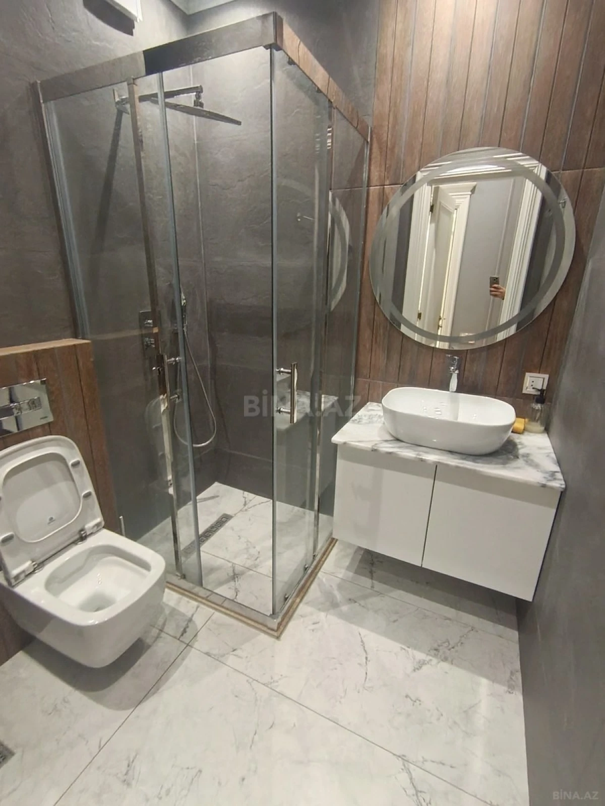 Kirayə verilir 3 otaqlı mənzil 140 m²