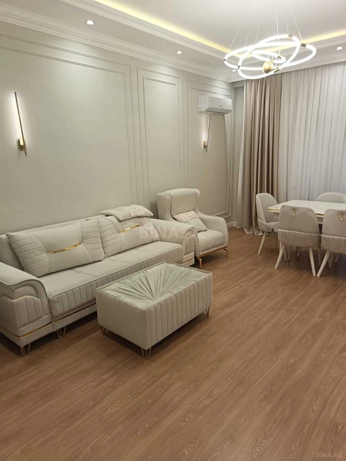 Kirayə verilir 3 otaqlı mənzil 140 m²