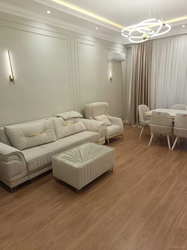 Kirayə verilir 3 otaqlı mənzil 140 m²