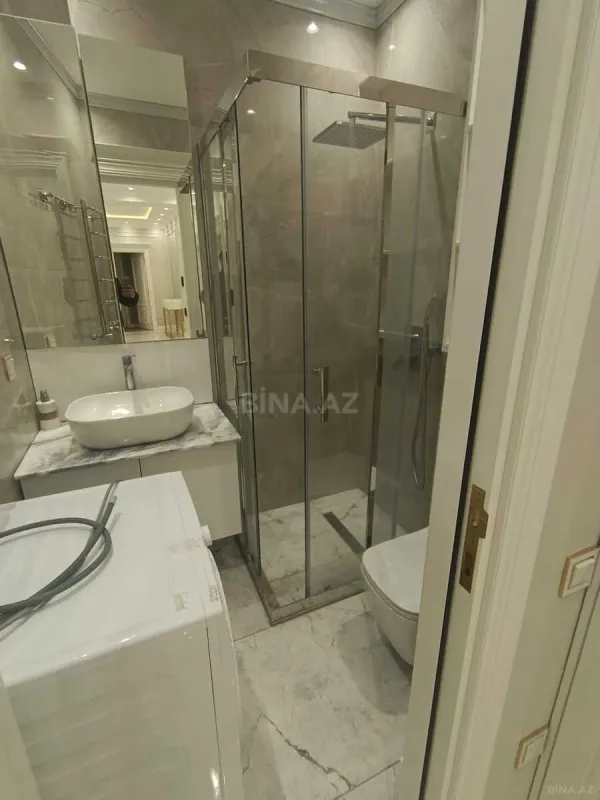 Kirayə verilir 3 otaqlı mənzil 140 m²