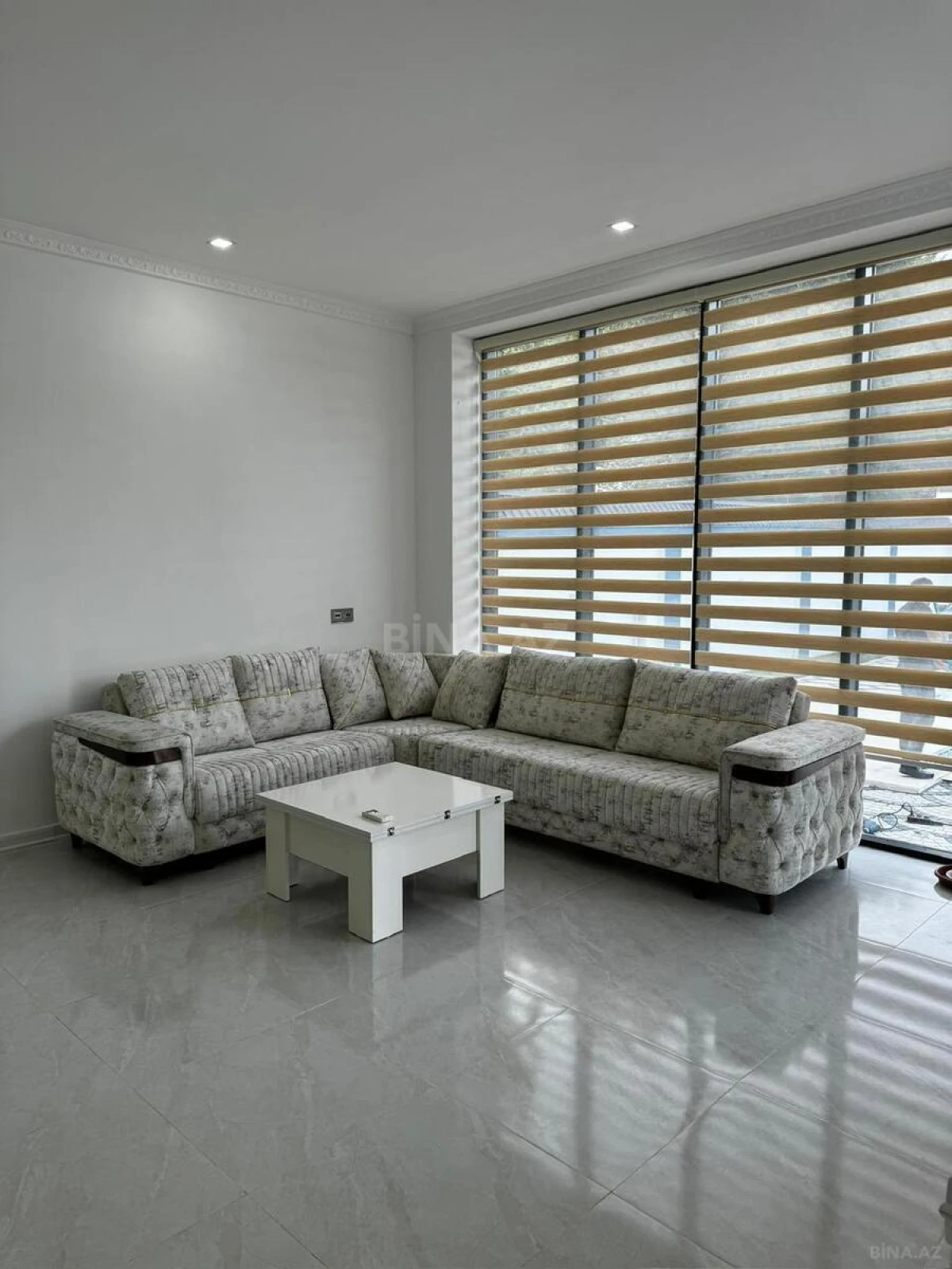 Kirayə verilir 6 otaqlı həyət evi 190 m²