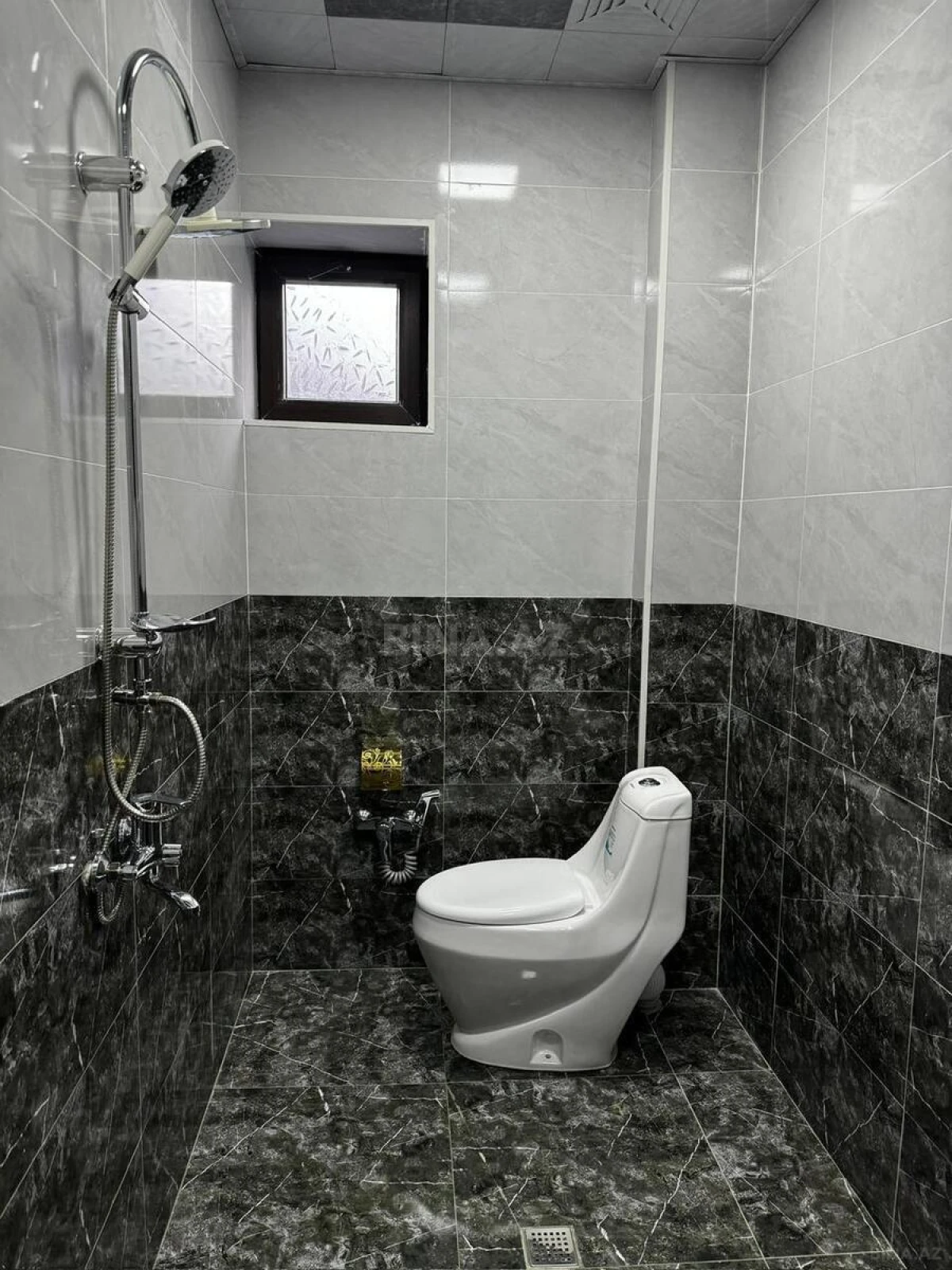 Kirayə verilir 6 otaqlı həyət evi 190 m²