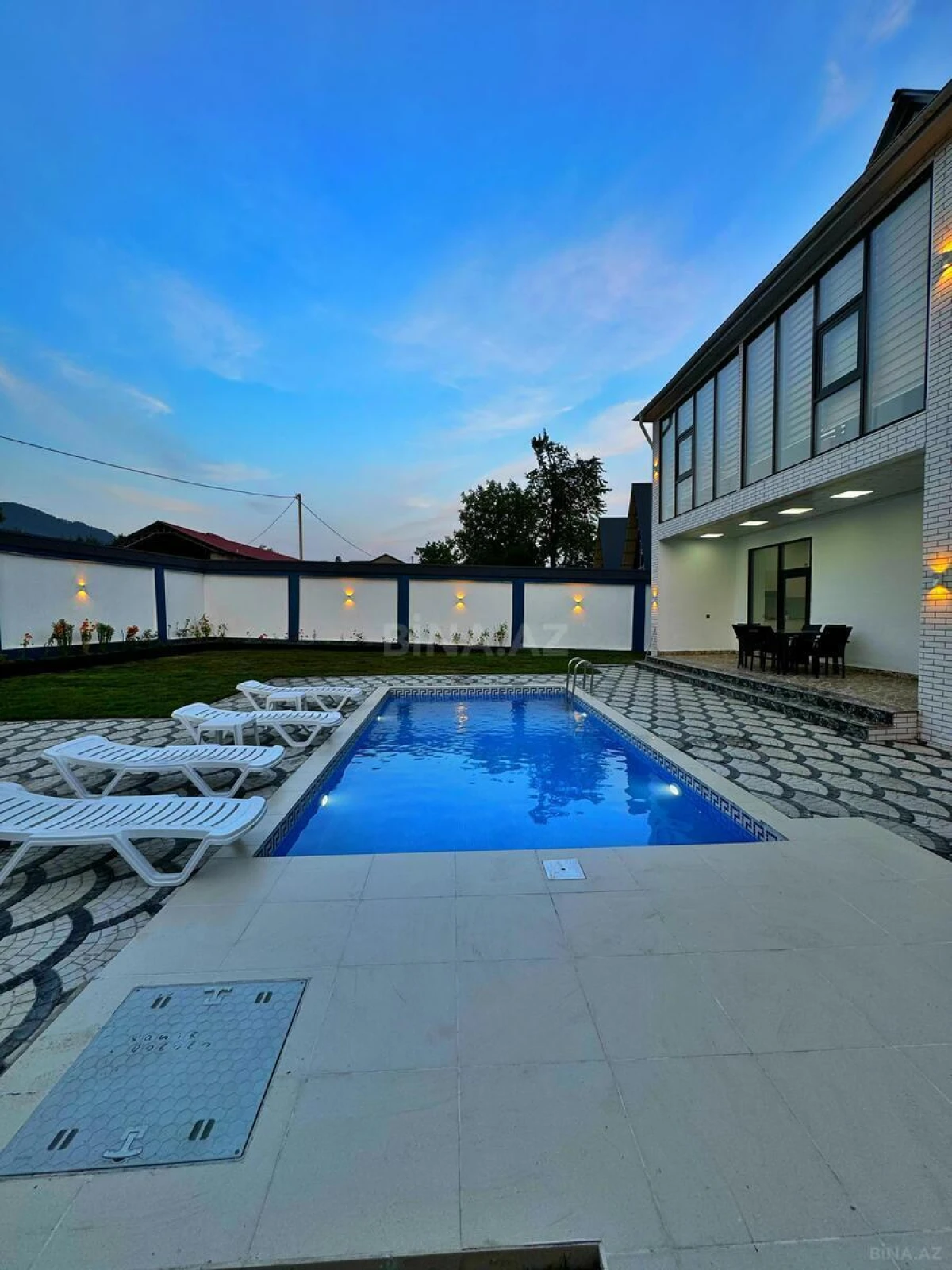 Kirayə verilir 6 otaqlı həyət evi 190 m²