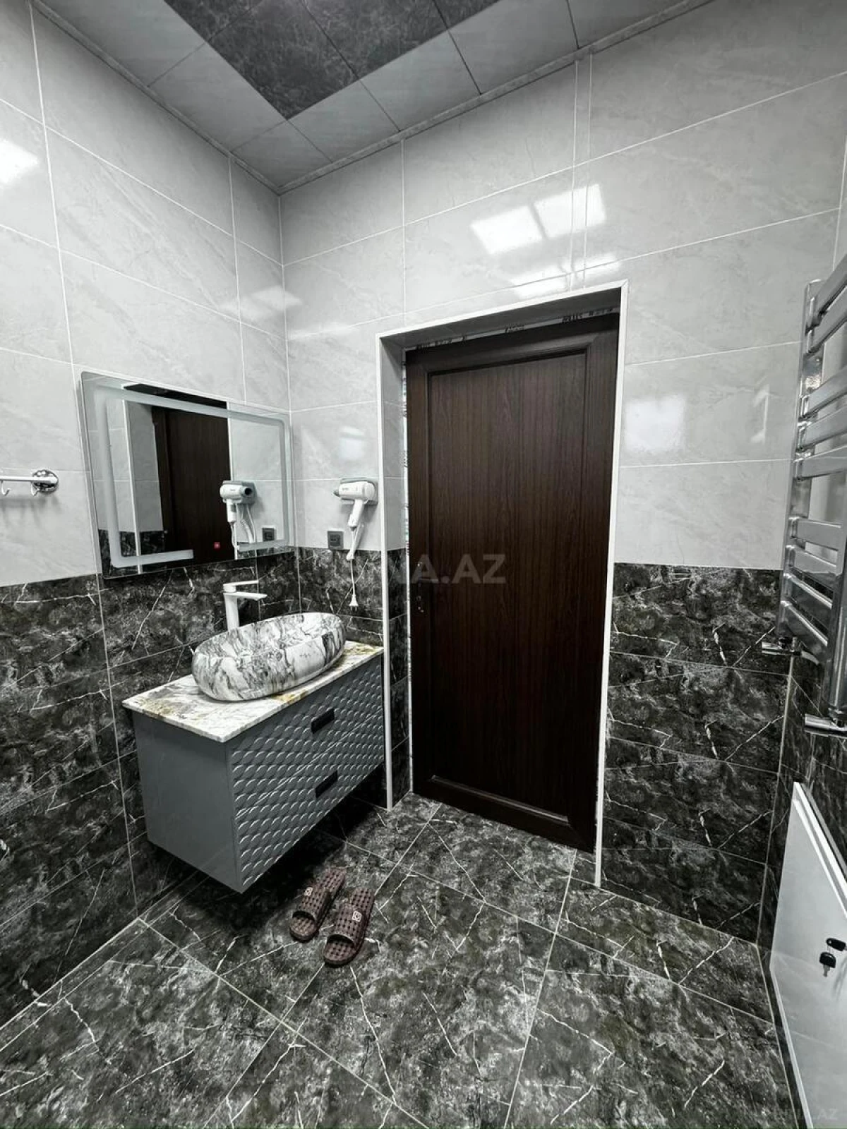 Kirayə verilir 6 otaqlı həyət evi 190 m²