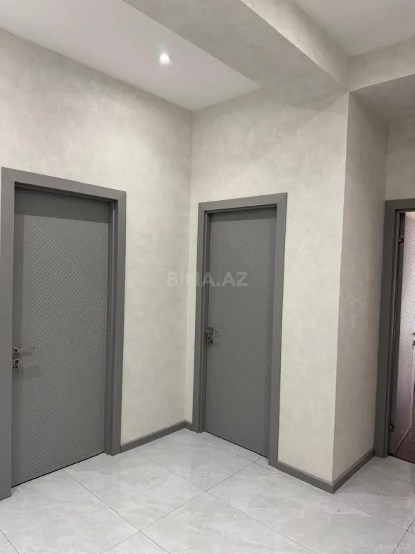 Kirayə verilir 2 otaqlı mənzil 96 m²