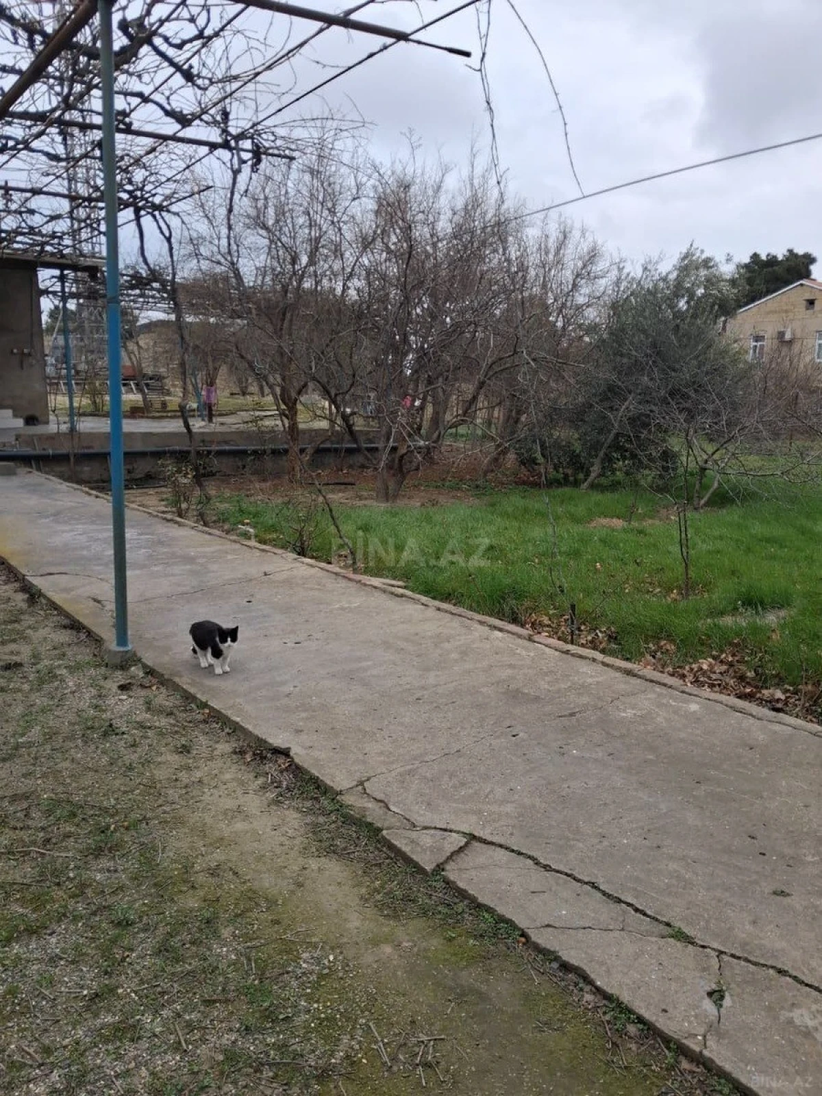 Satılır 5 otaqlı həyət evi 200 m²